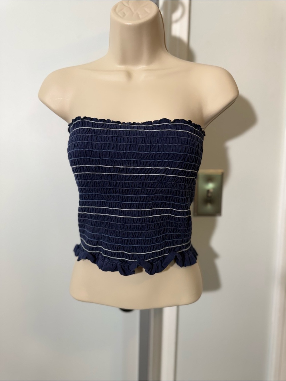 Women's Arizona Ribbed Summer Smocked Blue White Striped Tube Top Size Large